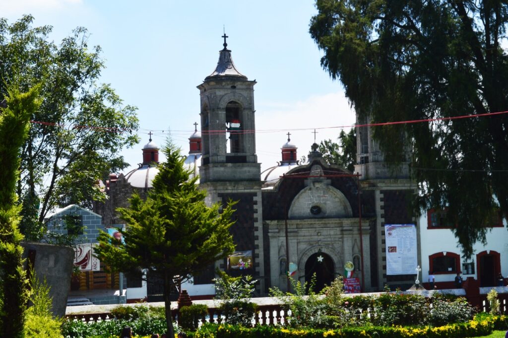 Burócratas, feligreses y Pedro Infante: el centro de Cuajimalpa